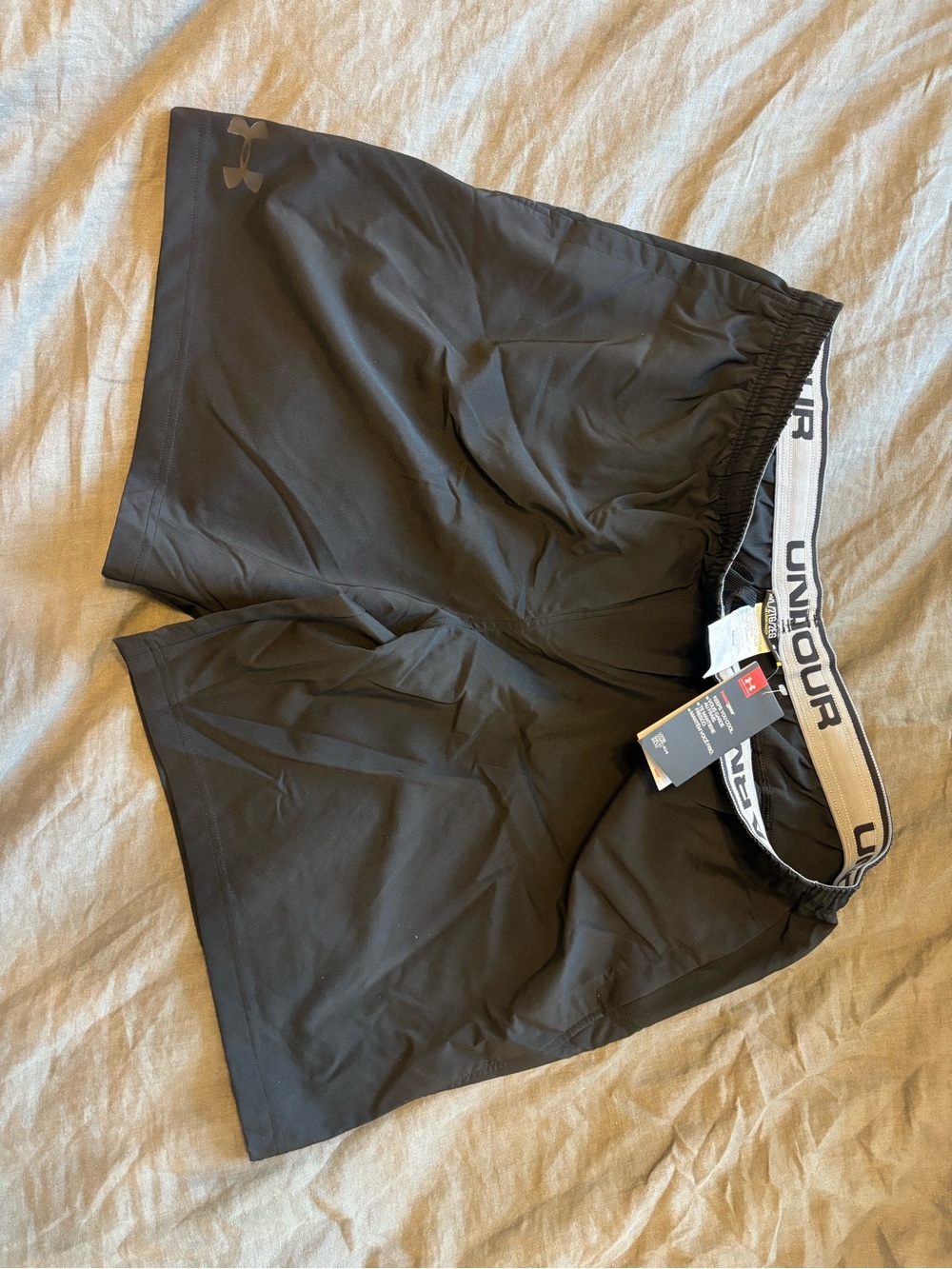 Under Armour Men’s Black Athletic Training Shorts